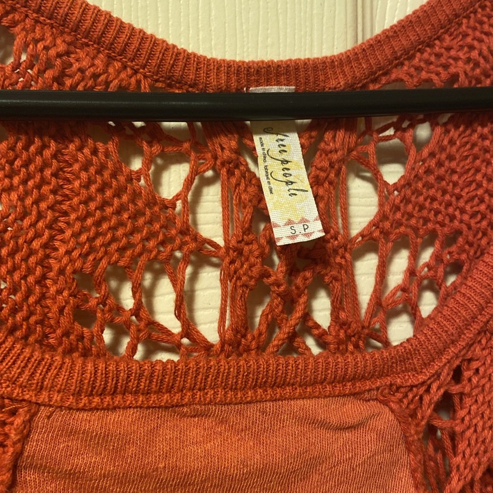 Free people long sleeve oversized size small embroidery embellished T-shirt - Picture 4 of 6